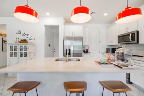 Adosado en alquiler en Hollywood, Florida, 3 dormitorios, 164.34 m2 № 1943647 - foto 11