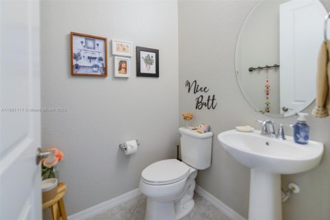 Adosado en alquiler en Hollywood, Florida, 3 dormitorios, 164.34 m2 № 1943647 - foto 15