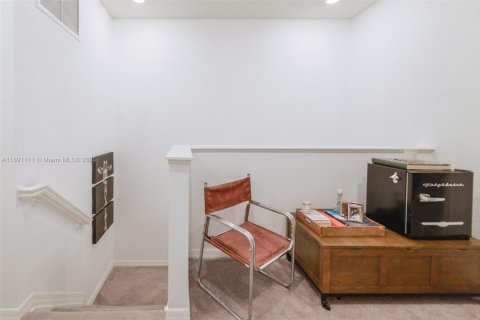Adosado en alquiler en Hollywood, Florida, 3 dormitorios, 164.34 m2 № 1943647 - foto 19