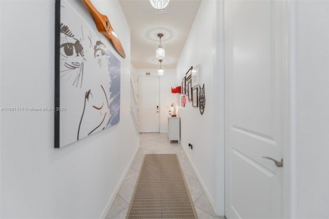Adosado en alquiler en Hollywood, Florida, 3 dormitorios, 164.34 m2 № 1943647 - foto 16