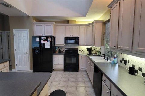 Villa ou maison à louer à Gainesville, Floride: 3 chambres, 164.44 m2 № 2100167 - photo 6