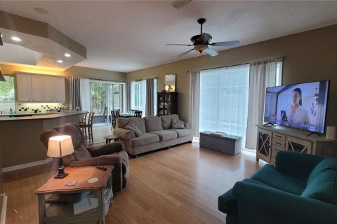 Villa ou maison à louer à Gainesville, Floride: 3 chambres, 164.44 m2 № 2100167 - photo 3