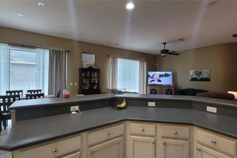 Villa ou maison à louer à Gainesville, Floride: 3 chambres, 164.44 m2 № 2100167 - photo 7