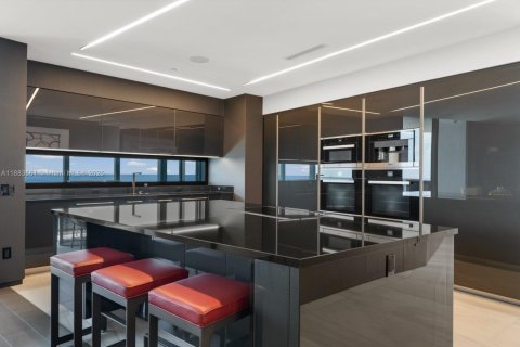 Купить кондоминиум в Санни-Айлс-Бич, Флорида 4 спальни, 888.15м2, № 1948591 - фото 5