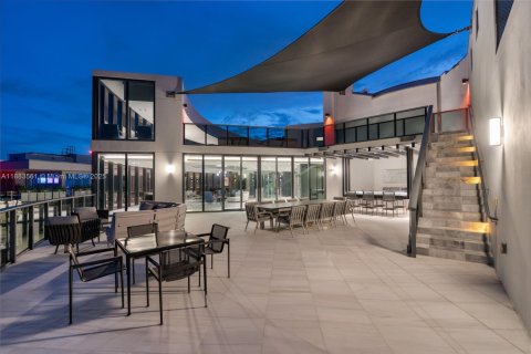 Купить кондоминиум в Санни-Айлс-Бич, Флорида 4 спальни, 888.15м2, № 1948591 - фото 24