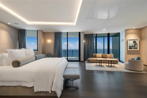 Купить кондоминиум в Санни-Айлс-Бич, Флорида 4 спальни, 888.15м2, № 1948591 - фото 11