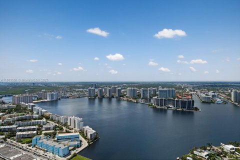 Купить кондоминиум в Санни-Айлс-Бич, Флорида 4 спальни, 888.15м2, № 1948591 - фото 22