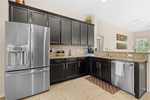 House in New Smyrna Beach, Florida 4 bedrooms, 207.26 sq.m. № 1785394 - photo 15