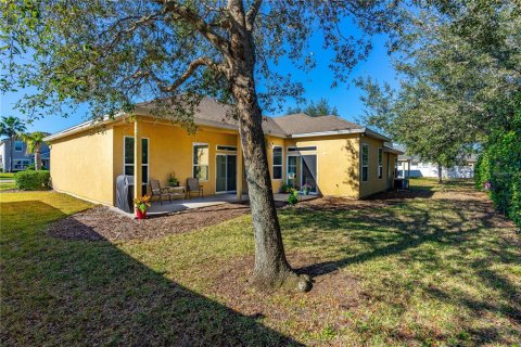 House in New Smyrna Beach, Florida 4 bedrooms, 207.26 sq.m. № 1785394 - photo 5