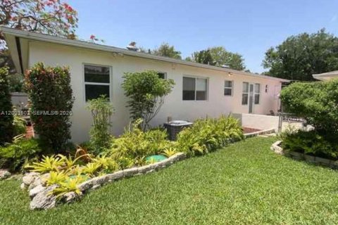 Купить виллу или дом в Майами, Флорида 4 спальни, 201.97м2, № 2068137 - фото 4