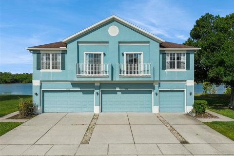 Townhouse in Orlando, Florida 2 bedrooms, 113.99 sq.m. № 2113408