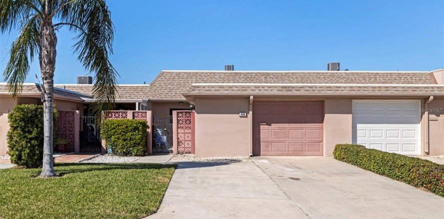 Condo in Saint Petersburg, Florida, 2 bedrooms № 2231728