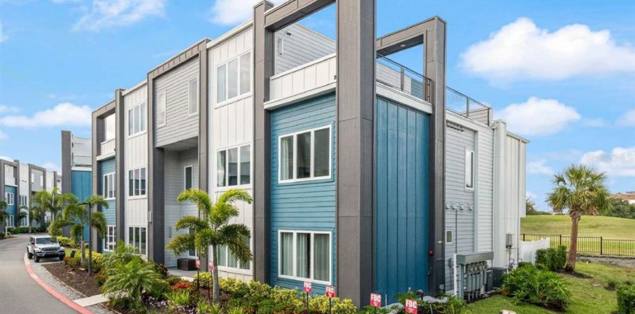 Condo in Four Corners, Florida, 5 bedrooms № 2384198