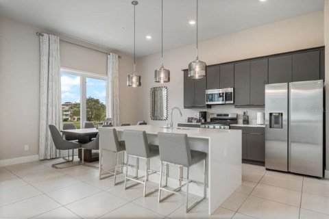 Condo in Four Corners, Florida, 5 bedrooms № 2384198 - photo 13