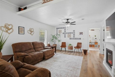 Casa en venta en Spring Hill, Florida, 5 dormitorios, 246.38 m2 № 2388308 - foto 12