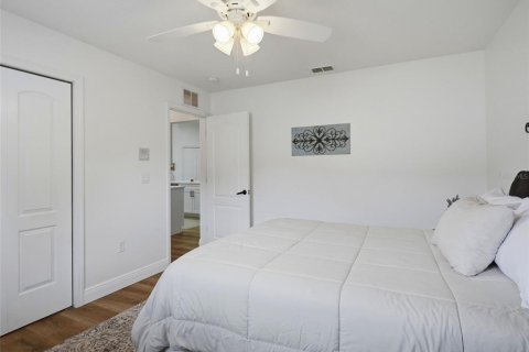 Casa en venta en Spring Hill, Florida, 5 dormitorios, 246.38 m2 № 2388308 - foto 26