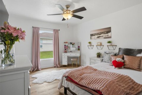 Casa en venta en Spring Hill, Florida, 5 dormitorios, 246.38 m2 № 2388308 - foto 27
