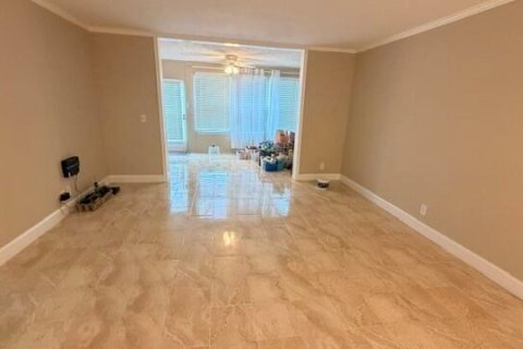 Condo in Delray Beach, Florida, 2 bedrooms  № 2176277 - photo 15