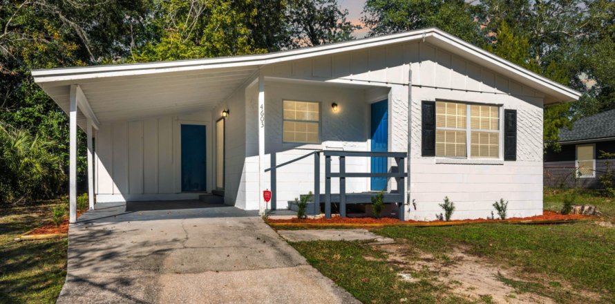 House in Jacksonville, Florida 4 bedrooms, 103.49 sq.m. № 868121