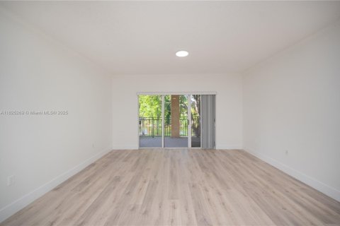 Touwnhouse à vendre à Miramar, Floride: 3 chambres, 134.71 m2 № 1794698 - photo 13