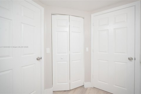 Touwnhouse à vendre à Miramar, Floride: 3 chambres, 134.71 m2 № 1794698 - photo 27