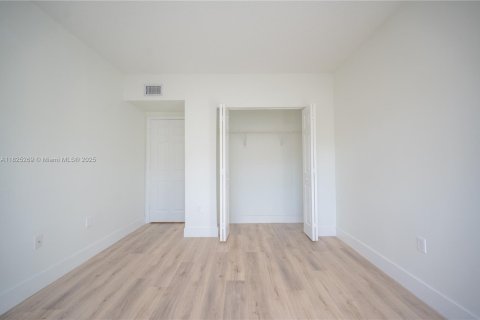 Touwnhouse à vendre à Miramar, Floride: 3 chambres, 134.71 m2 № 1794698 - photo 23