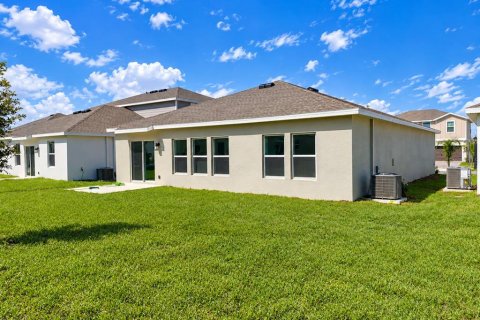 Villa ou maison à louer à Kissimmee, Floride: 4 chambres, 179.86 m2 № 2413573 - photo 29