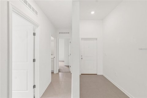 Villa ou maison à louer à Kissimmee, Floride: 4 chambres, 179.86 m2 № 2413573 - photo 10