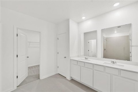 Villa ou maison à louer à Kissimmee, Floride: 4 chambres, 179.86 m2 № 2413573 - photo 13