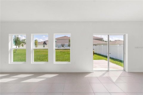 Villa ou maison à louer à Kissimmee, Floride: 4 chambres, 179.86 m2 № 2413573 - photo 7