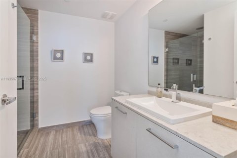 Condo in Miami, Florida, 2 bedrooms № 1993986 - photo 28
