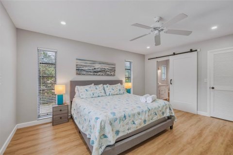 House in Bradenton, Florida 4 bedrooms, 185.34 sq.m. № 2101584 - photo 16
