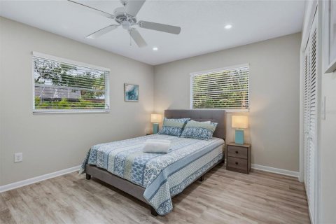 House in Bradenton, Florida 4 bedrooms, 185.34 sq.m. № 2101584 - photo 22