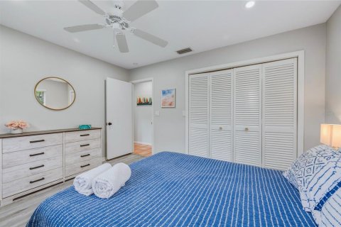 House in Bradenton, Florida 4 bedrooms, 185.34 sq.m. № 2101584 - photo 27