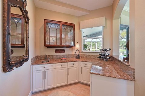 Villa ou maison à vendre à Bradenton, Floride: 5 chambres, 341.23 m2 № 2426953 - photo 18