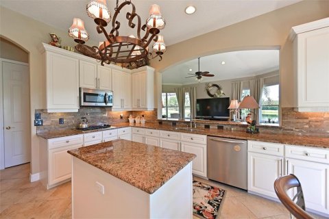 Villa ou maison à vendre à Bradenton, Floride: 5 chambres, 341.23 m2 № 2426953 - photo 17