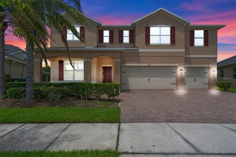 House in Kissimmee, Florida 5 bedrooms, 324.88 sq.m. № 1845406 - photo 1