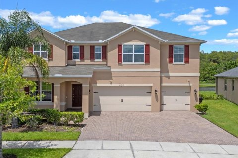 House in Kissimmee, Florida 5 bedrooms, 324.88 sq.m. № 1845406 - photo 2