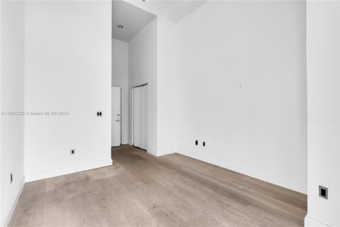 Купить кондоминиум в Майами, Флорида 2 спальни, 116.59м2, № 1818403 - фото 27