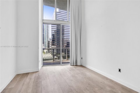 Купить кондоминиум в Майами, Флорида 2 спальни, 116.59м2, № 1818403 - фото 25