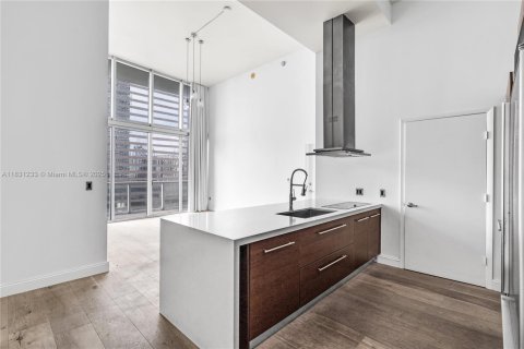 Купить кондоминиум в Майами, Флорида 2 спальни, 116.59м2, № 1818403 - фото 13