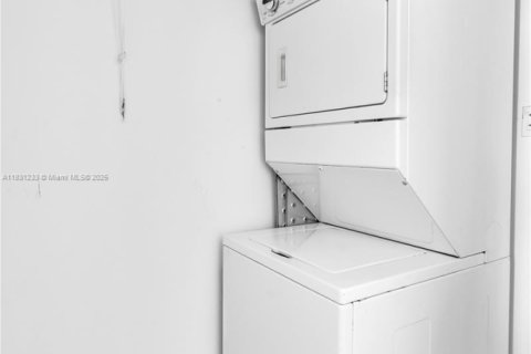 Купить кондоминиум в Майами, Флорида 2 спальни, 116.59м2, № 1818403 - фото 30