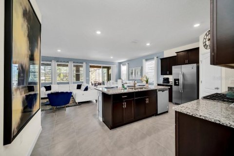 Casa en venta en Davenport, Florida, 6 dormitorios, 303.79 m2 № 1865864 - foto 17