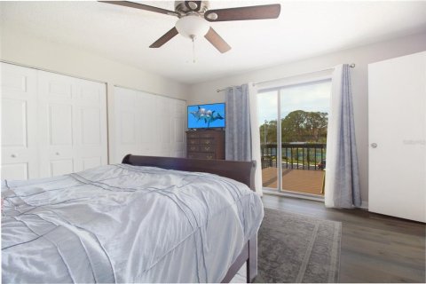 Townhouse in Seminole, Florida 2 bedrooms, 145.3 sq.m. № 1552844 - photo 24
