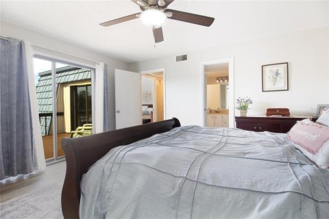 Townhouse in Seminole, Florida 2 bedrooms, 145.3 sq.m. № 1552844 - photo 25