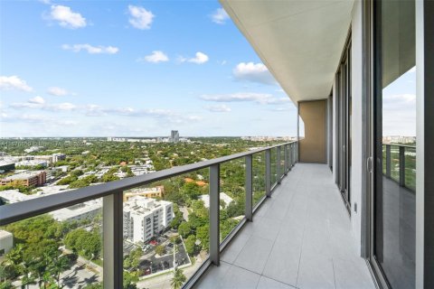 Condo in Miami, Florida, 2 bedrooms  № 1862201 - photo 11