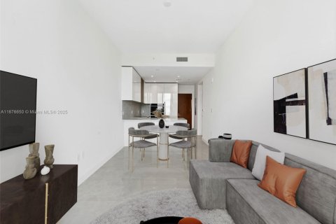 Condo in Miami, Florida, 2 bedrooms  № 1862201 - photo 6