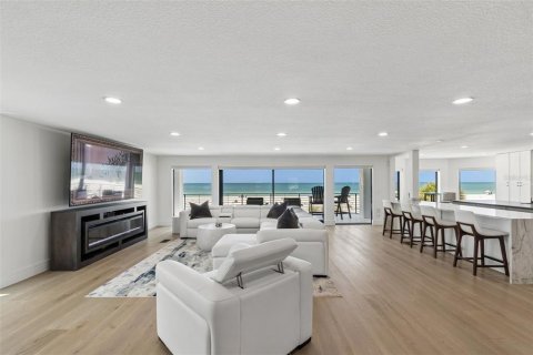 Casa en venta en Clearwater, Florida, 4 dormitorios, 373.93 m2 № 2214024 - foto 11