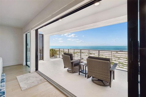 Casa en venta en Clearwater, Florida, 4 dormitorios, 373.93 m2 № 2214024 - foto 12