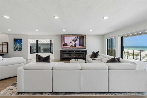 Casa en venta en Clearwater, Florida, 4 dormitorios, 373.93 m2 № 2214024 - foto 9